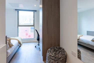 Gold En Suite at Pavilion Point, 118-132 London Road, The Level, Brighton, BN14JH - Image 6